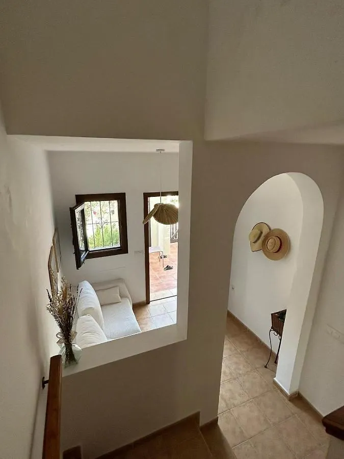 Casa Con Piscina En San Jose Sotillo