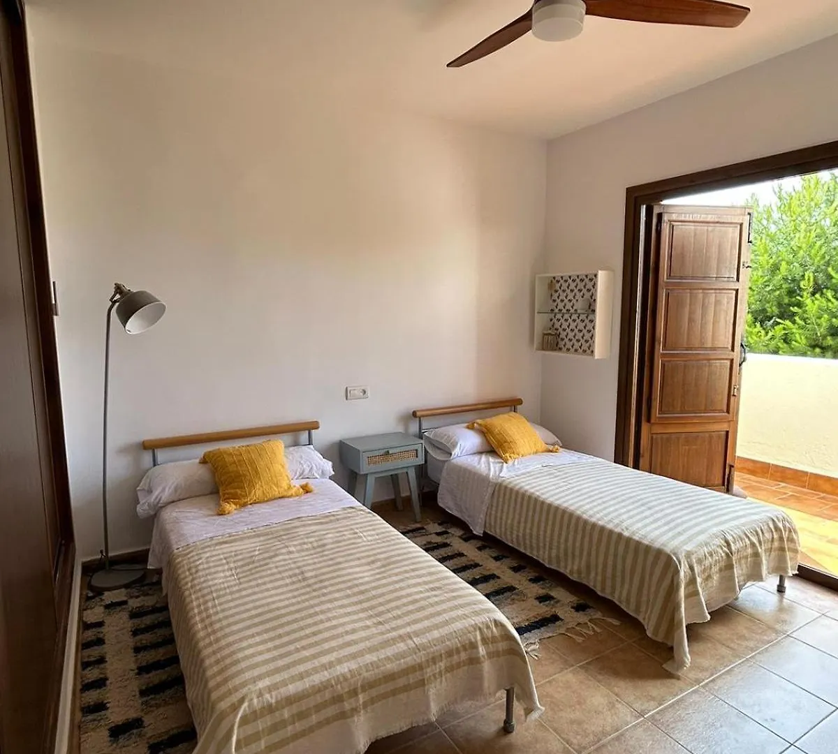 Сasa de vacaciones Casa Con Piscina En San Jose Sotillo España